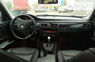 Седан BMW 3 Series 2010 в Полтаве