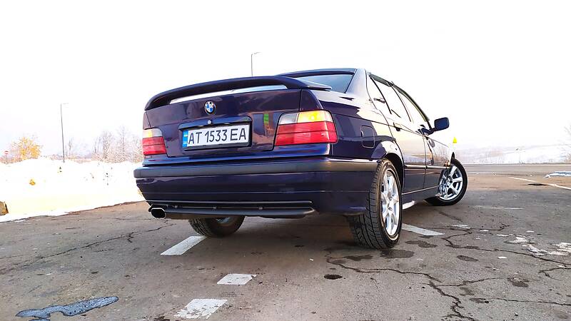 Седан BMW 3 Series 1997 в Дрогобыче