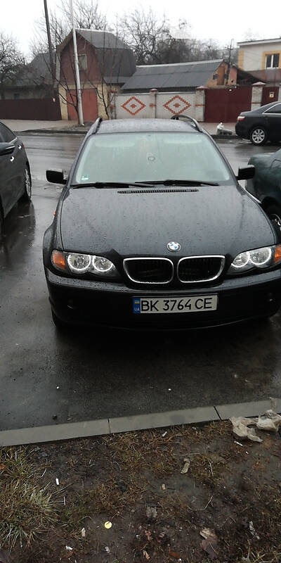 Универсал BMW 3 Series 2002 в Вишневом