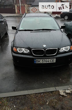 Универсал BMW 3 Series 2002 в Вишневом