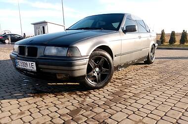 Седан BMW 3 Series 1993 в Городке