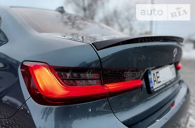 Седан BMW 3 Series 2019 в Киеве