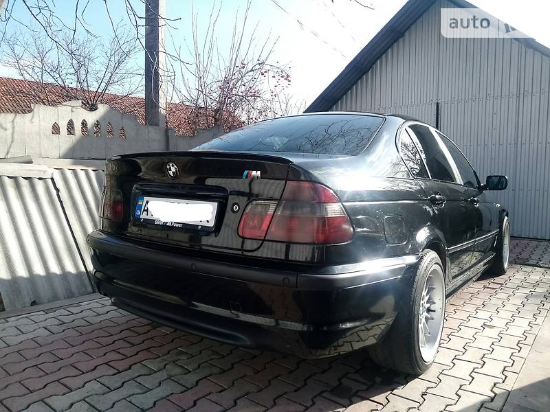 Седан BMW 3 Series 2002 в Чернівцях