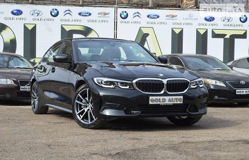 Седан BMW 3 Series 2019 в Одессе