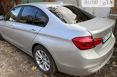 Седан BMW 3 Series 2015 в Первомайске