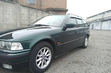 Универсал BMW 3 Series 1998 в Полтаве