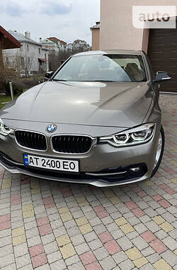 Седан BMW 3 Series 2015 в Івано-Франківську