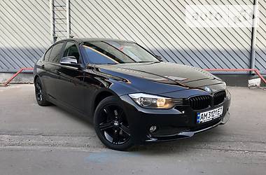 Седан BMW 3 Series 2013 в Киеве