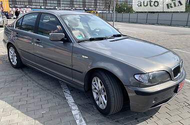 Седан BMW 3 Series 2004 в Киверцах