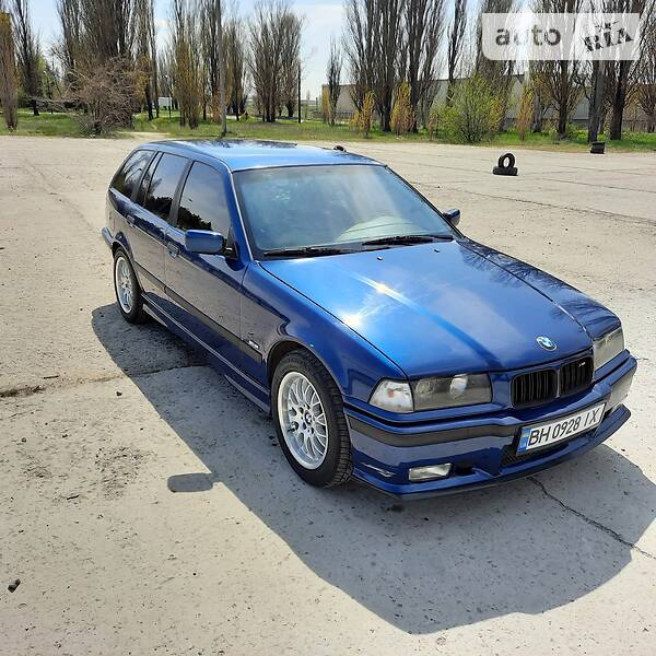 Універсал BMW 3 Series 1998 в Білгороді-Дністровському