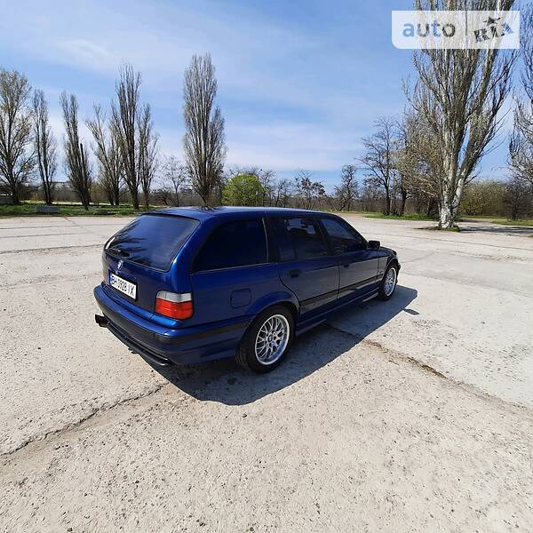 Універсал BMW 3 Series 1998 в Білгороді-Дністровському