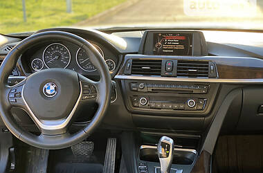 Седан BMW 3 Series 2015 в Виноградові