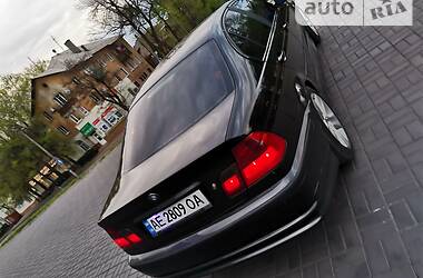 Седан BMW 3 Series 2004 в Каменском