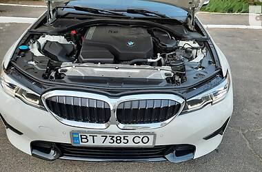 Седан BMW 3 Series 2019 в Новой Каховке