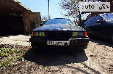 Седан BMW 3 Series 1991 в Южном
