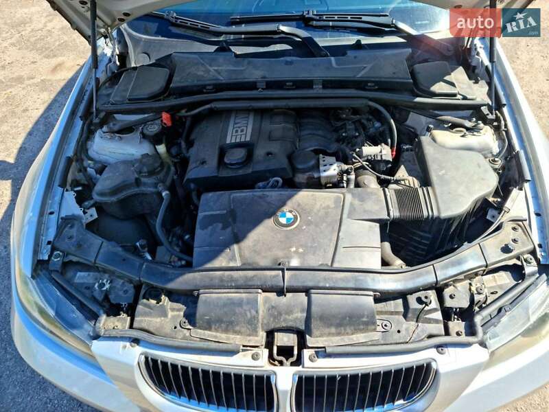 Седан BMW 3 Series 2007 в Черкасах