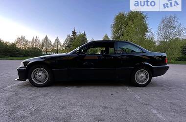 Купе BMW 3 Series 1994 в Ровно