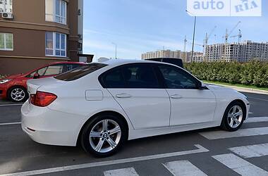 Седан BMW 3 Series 2014 в Киеве