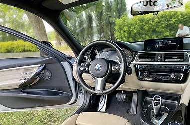 Седан BMW 3 Series 2015 в Киеве