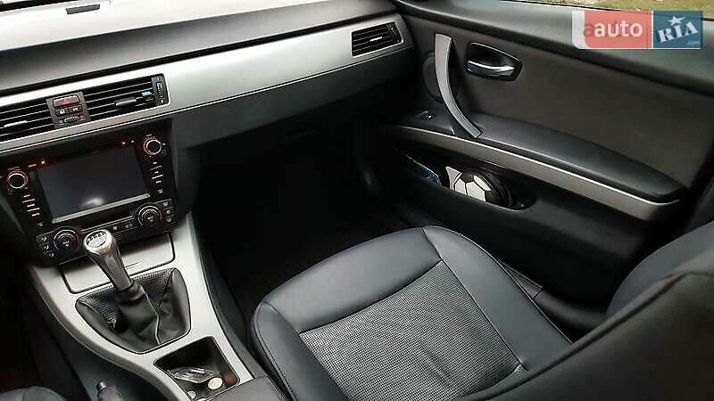 Седан BMW 3 Series 2005 в Івано-Франківську