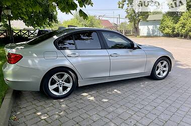 Седан BMW 3 Series 2015 в Калуше