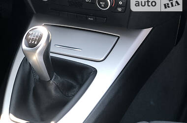 Седан BMW 3 Series 2009 в 