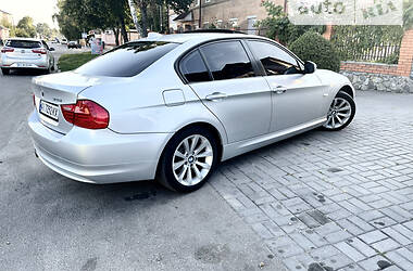 Седан BMW 3 Series 2010 в Києві