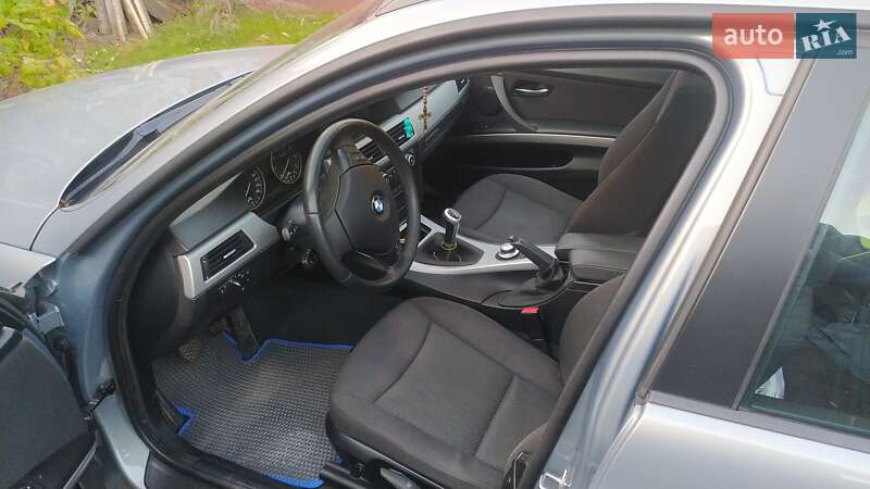Универсал BMW 3 Series 2008 в Чернигове фото 11 Универсал BMW 3 Series 2008 в Чернигове