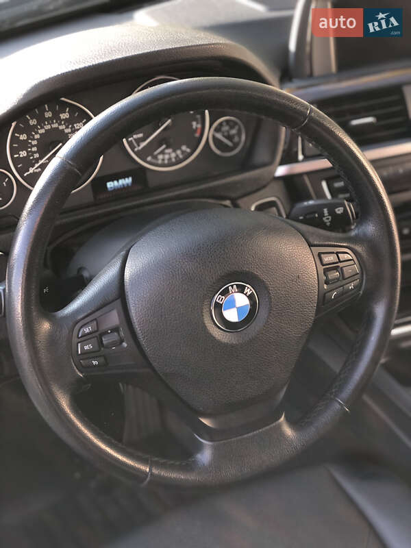 Седан BMW 3 Series 2015 в Києві