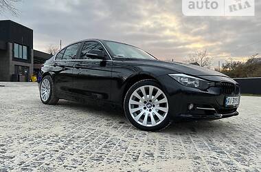 Седан BMW 3 Series 2015 в Киеве