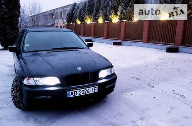 Седан BMW 3 Series 2000 в Тростянце