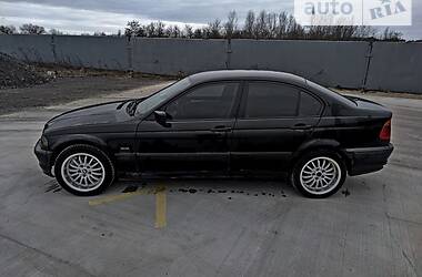 Седан BMW 3 Series 2000 в Херсоне