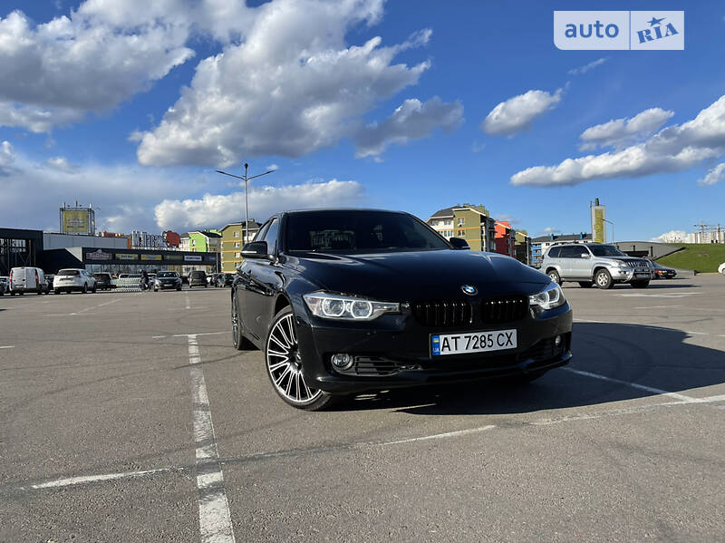 Седан BMW 3 Series 2012 в Долине