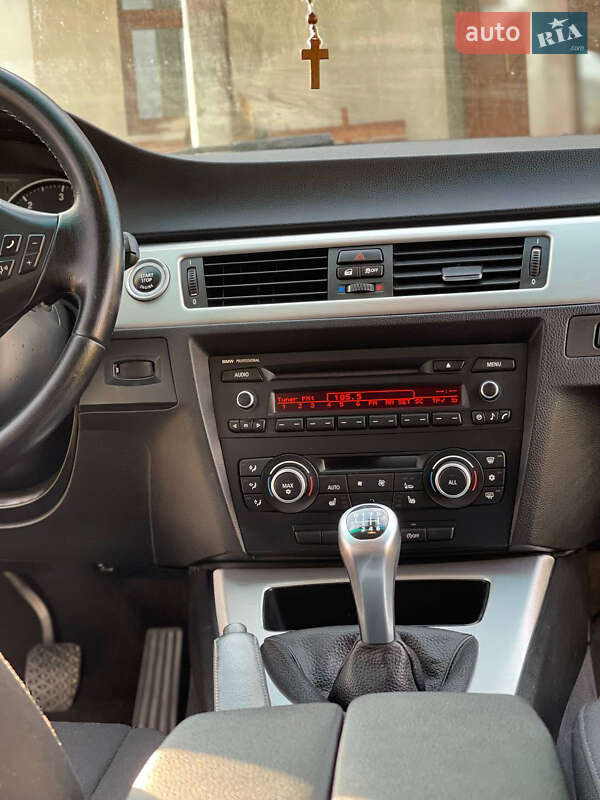 Универсал BMW 3 Series 2011 в Ивано-Франковске