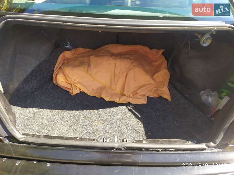 Седан BMW 3 Series 1994 в Казатине