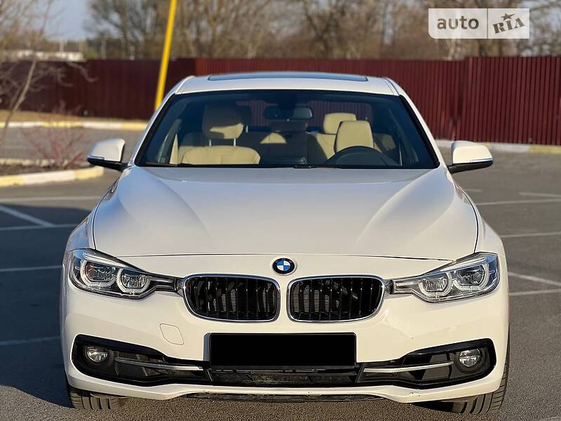 Седан BMW 3 Series 2017 в Киеве