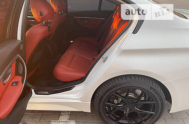 Седан BMW 3 Series 2016 в 