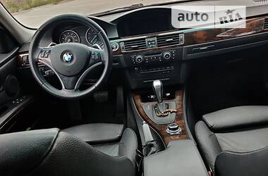 Седан BMW 3 Series 2010 в Днепре