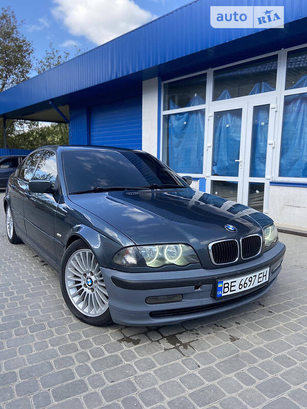 Седан BMW 3 Series 1998 в Кременце