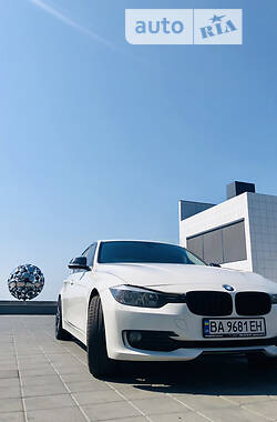 Седан BMW 3 Series 2013 в 