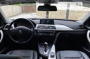 Седан BMW 3 Series 2016 в Виннице