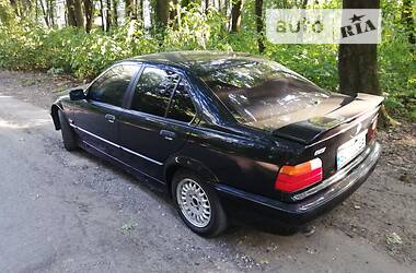 Седан BMW 3 Series 1996 в Тернополі