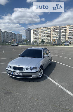 Хэтчбек BMW 3 Series 2002 в Киеве