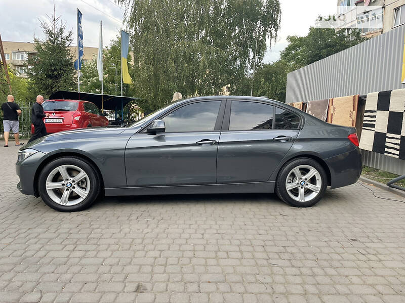 Седан BMW 3 Series 2015 в Боярке