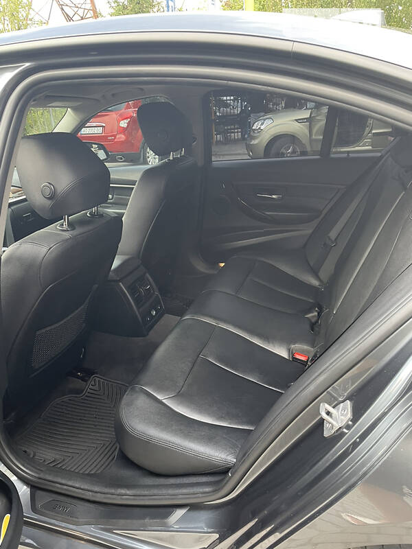 Седан BMW 3 Series 2015 в Боярке