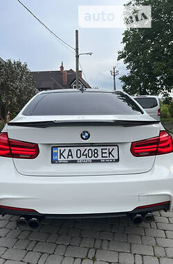 Седан BMW 3 Series 2014 в Киеве