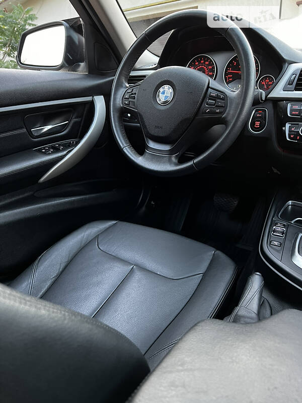 Седан BMW 3 Series 2016 в Одесі