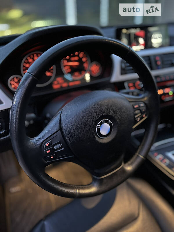 Седан BMW 3 Series 2016 в Одесі