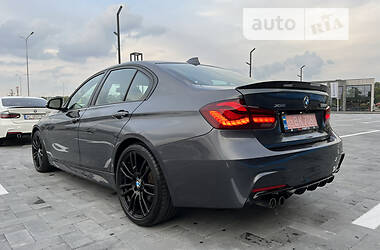 Седан BMW 3 Series 2015 в Луцьку