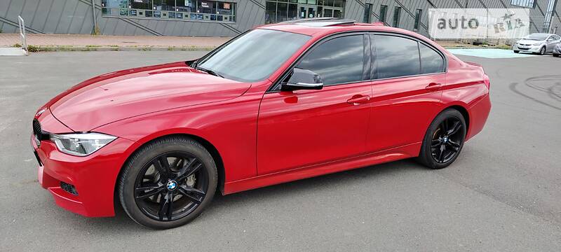 Седан BMW 3 Series 2016 в Миколаєві